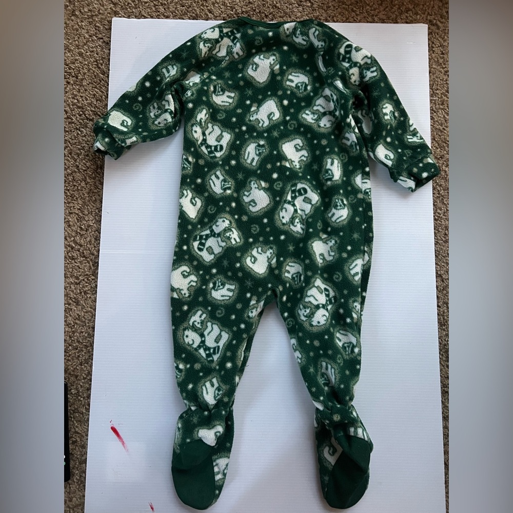 Children’s Place Polar Bear Fleece pajamas